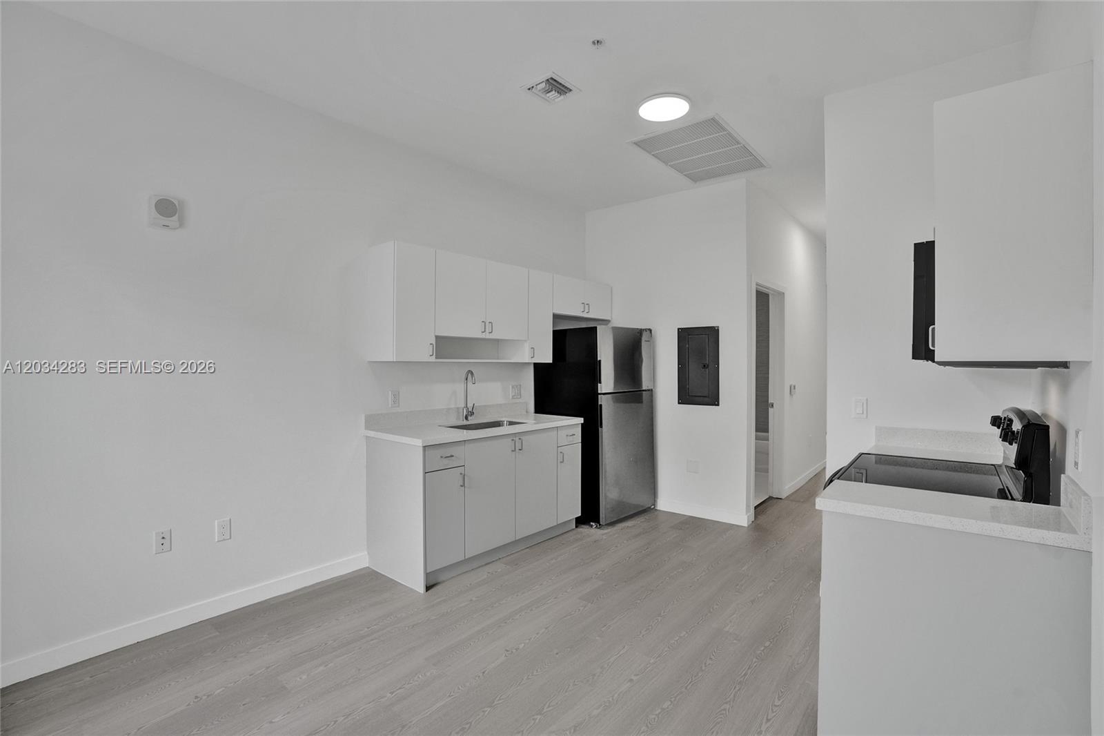 1567 NW 1st St # 3, Miami FL 33125