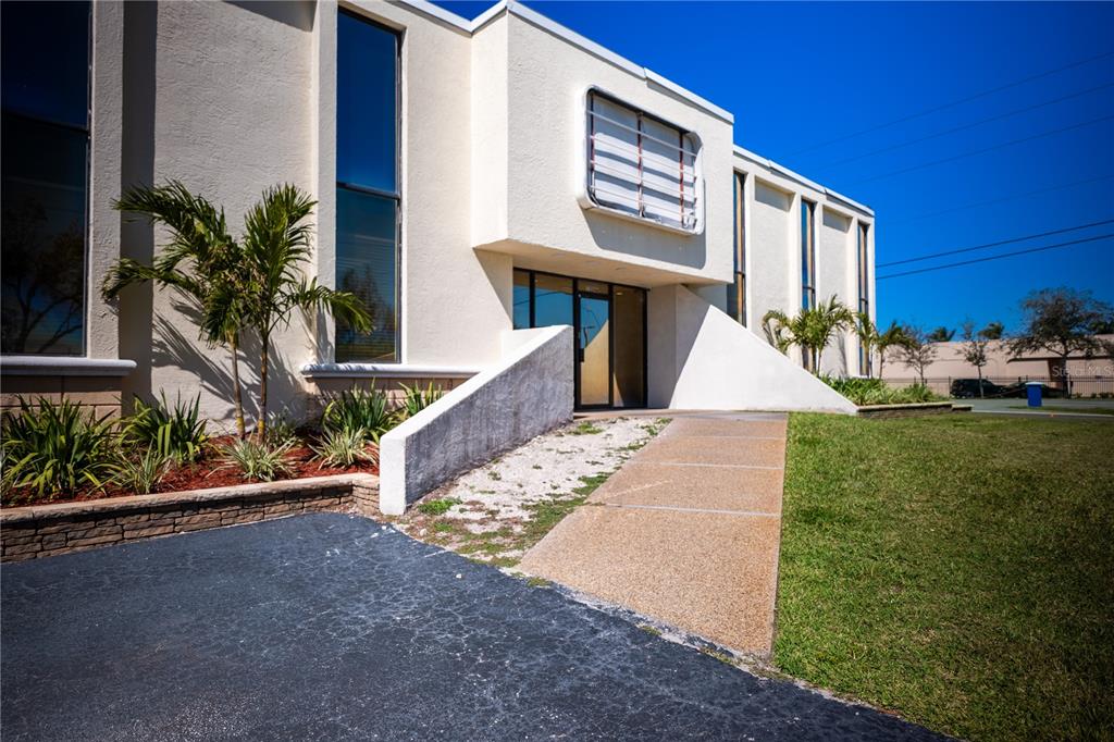 13246 38TH STREET N UNIT 105
