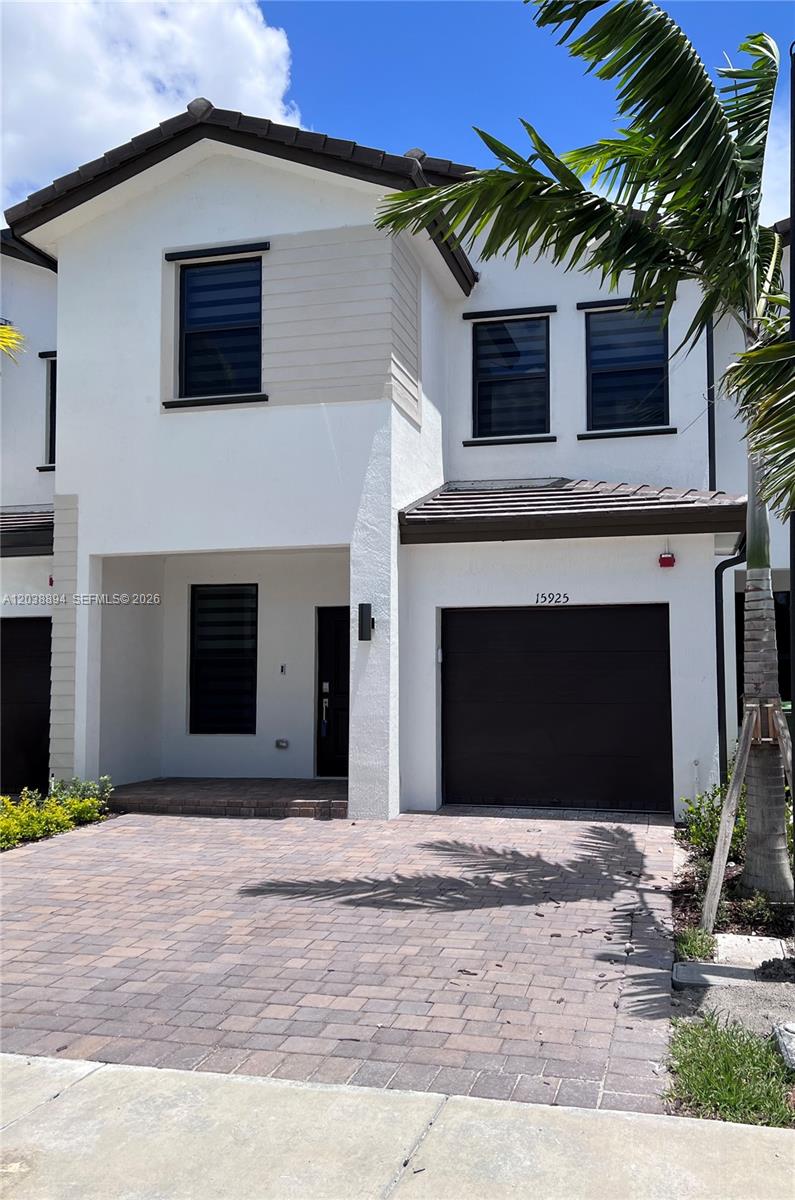 15925 SW SW 2 PL, Pembroke Pines FL 33027
