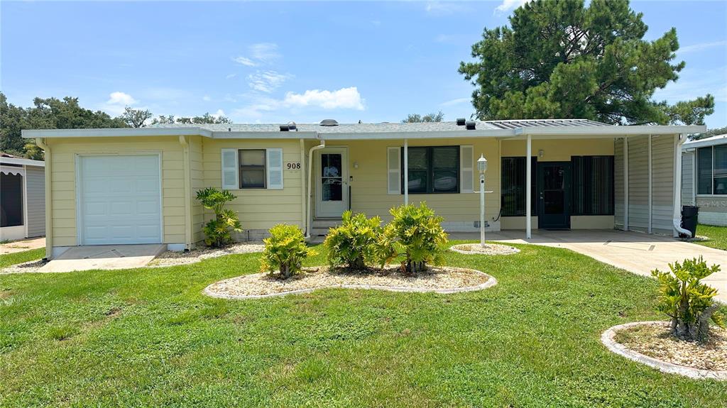 908 ROSE LANE