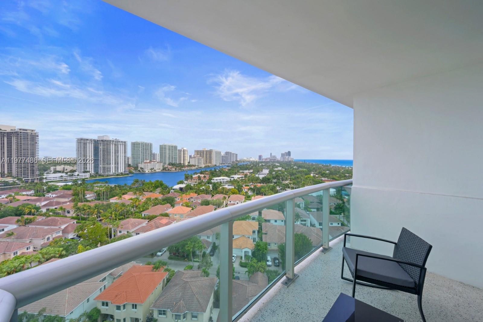 SUNNY ISLES BEACH, FL — photo 3 of 15