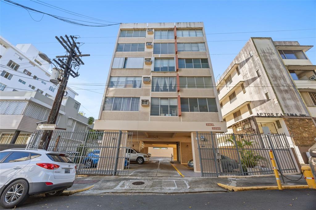 708 Calle Central CONDOMINIO ROYAL HOUSE UNIT 405