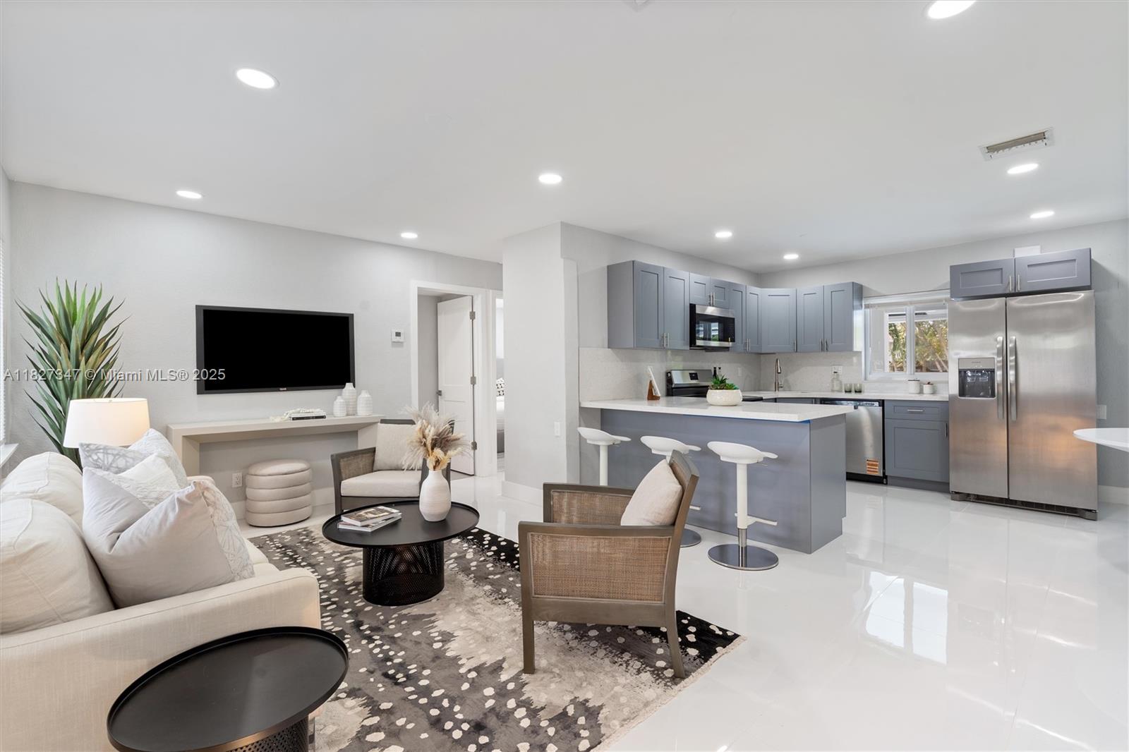 410 NE 58th Ct, Oakland Park FL 33334