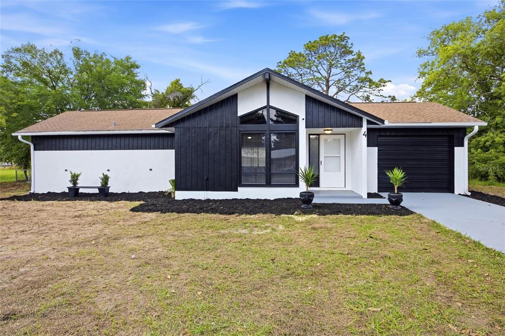 4 BAHIA WAY