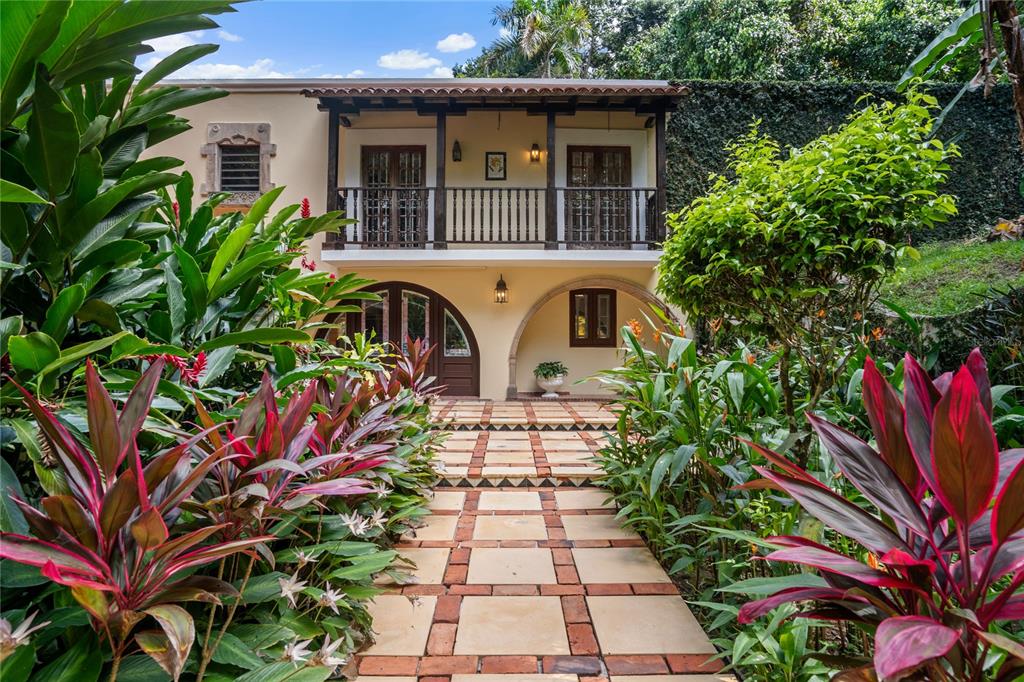 40 CAMINO COQUI, BEVERLY HILLS