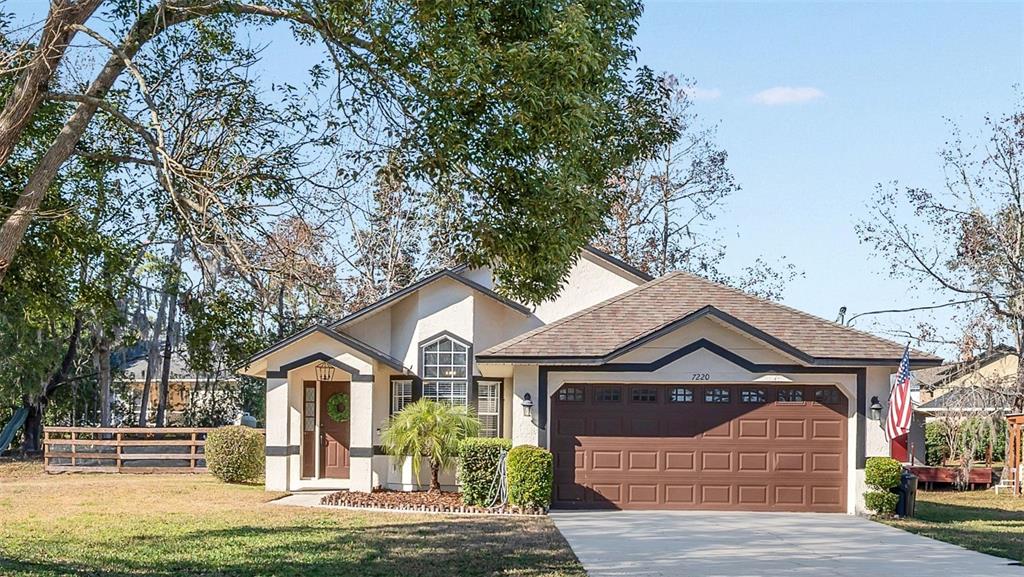 7220 LAKE DRIVE