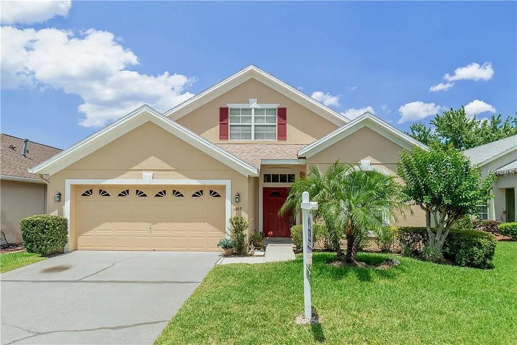 1207 ROYAL SAINT GEORGE DRIVE