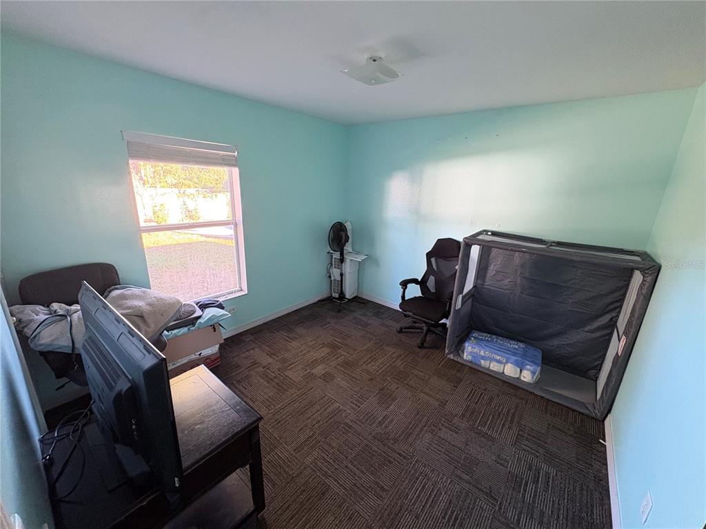 5230 CHERRY AVENUE, SEFFNER, FL — photo 4 of 7