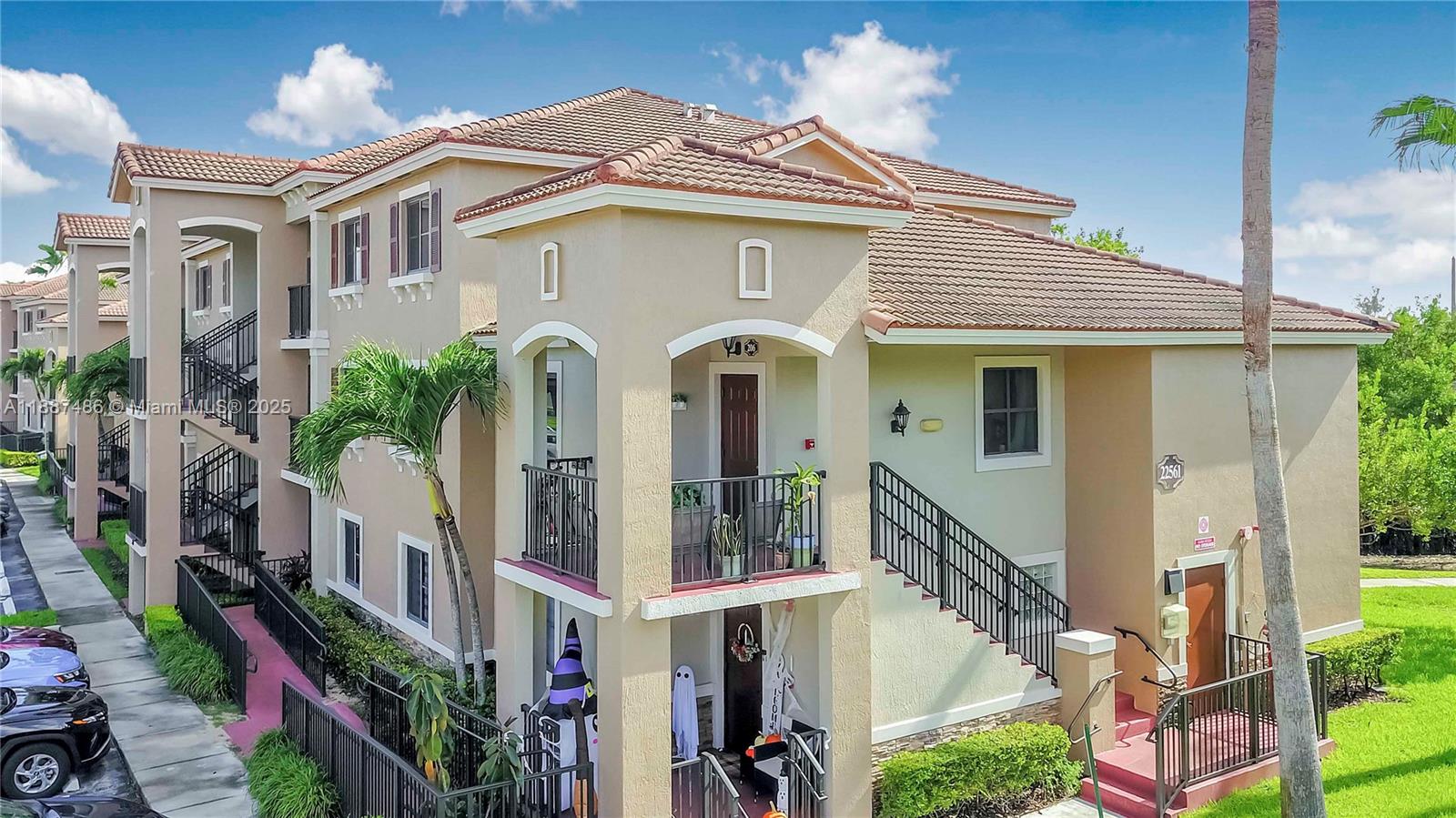 22561 SW 88th Pl # 7, Cutler Bay FL 33190