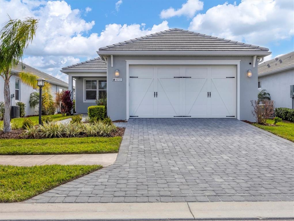1027 WATERLINE COURT