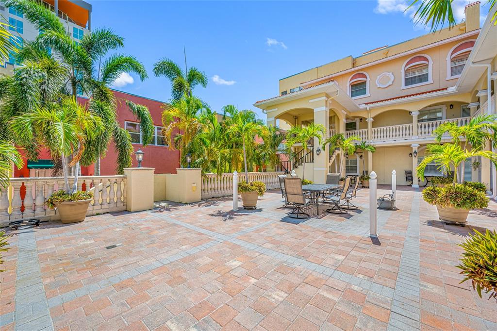 340 1ST STREET N UNIT I