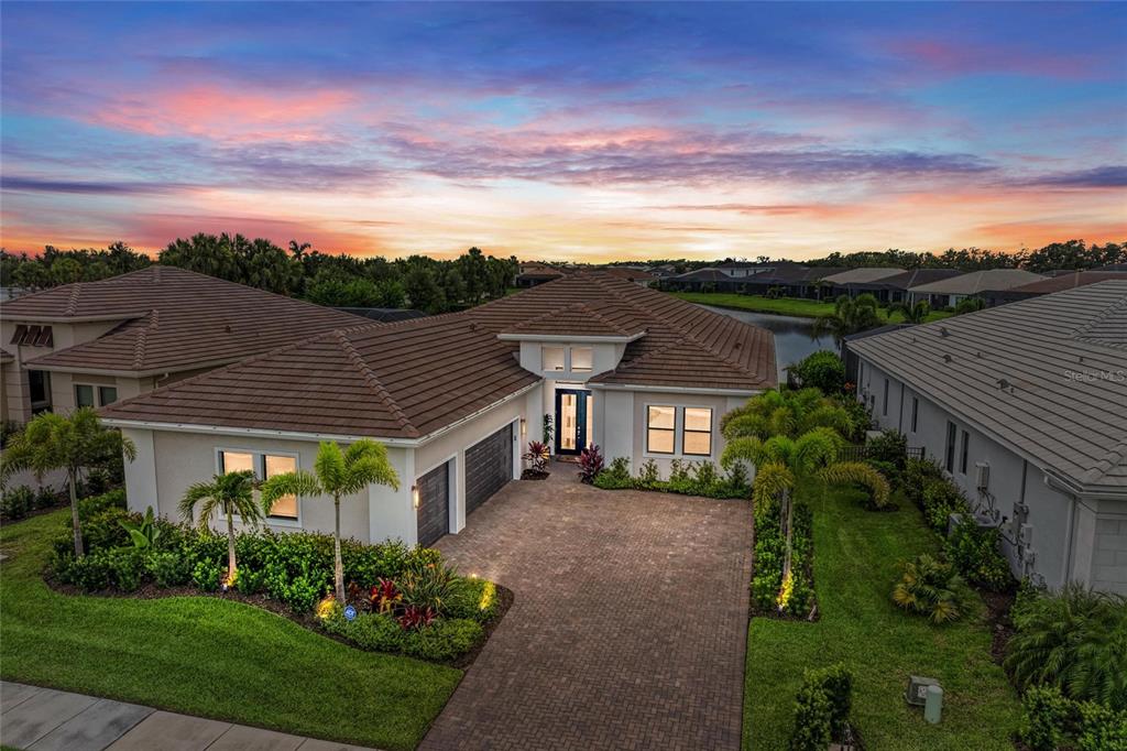 4915 KIVA CIRCLE
