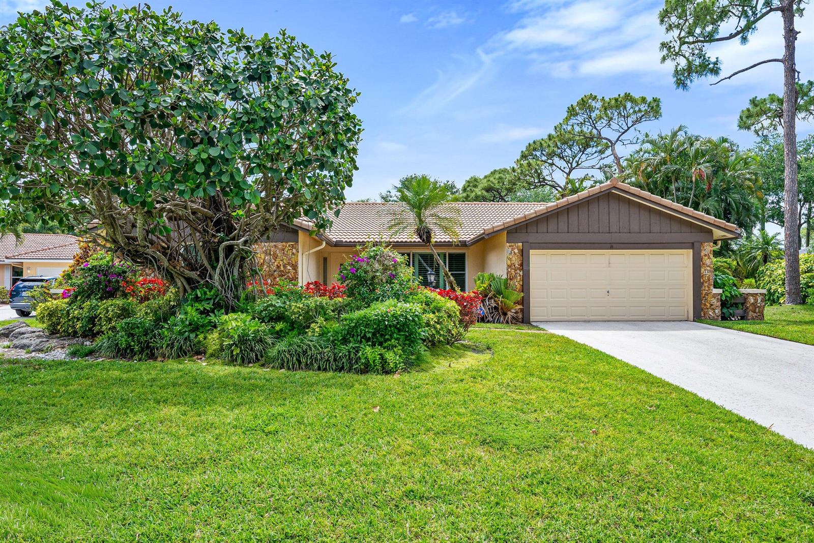 2493 Timbercreek Circle NW, Boca Raton FL 33431