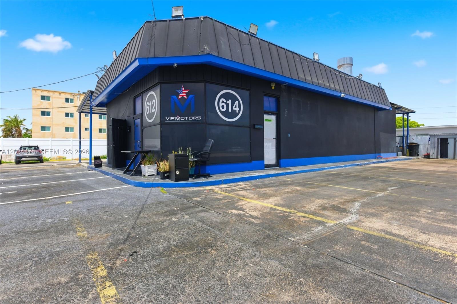 612 N Dixie Hwy, Hollywood FL 33020