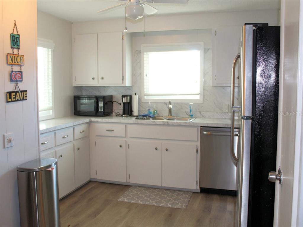 773 ROYAL PALM CIRCLE, LARGO, FL — photo 3 of 12