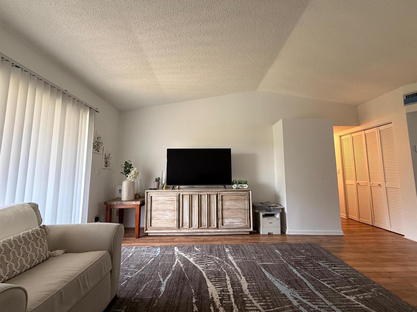 9923 Three Lakes Circle # h, Boca Raton FL 33428