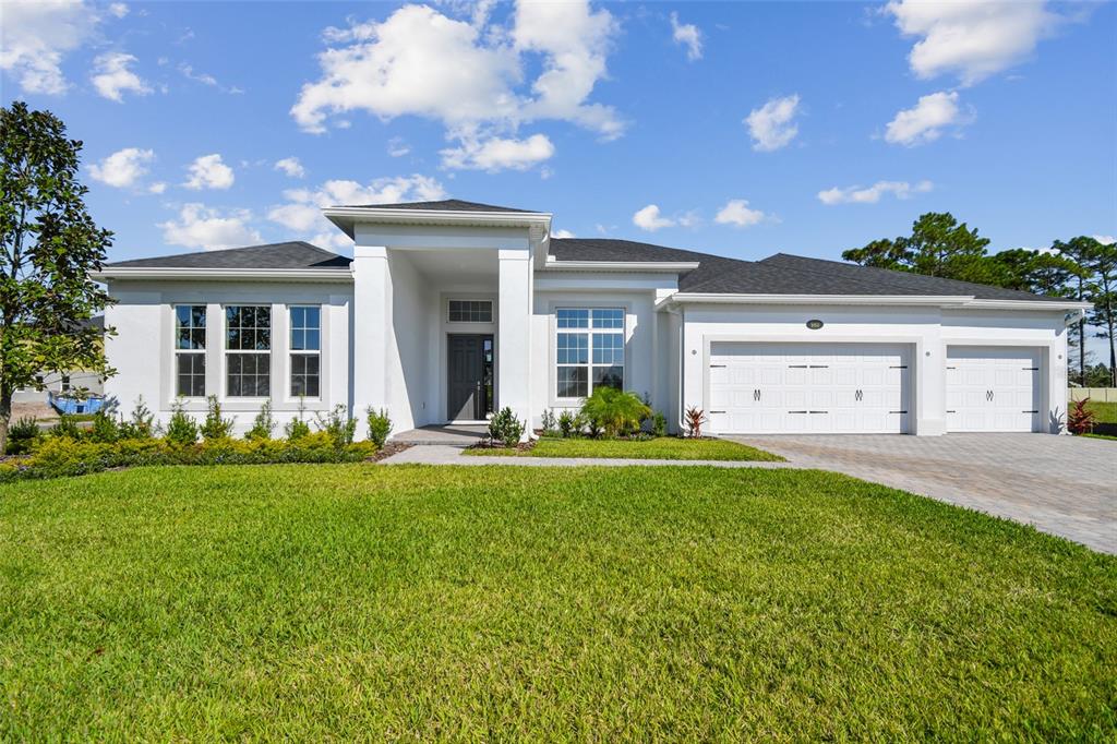 960 HAWKSNEST POINT