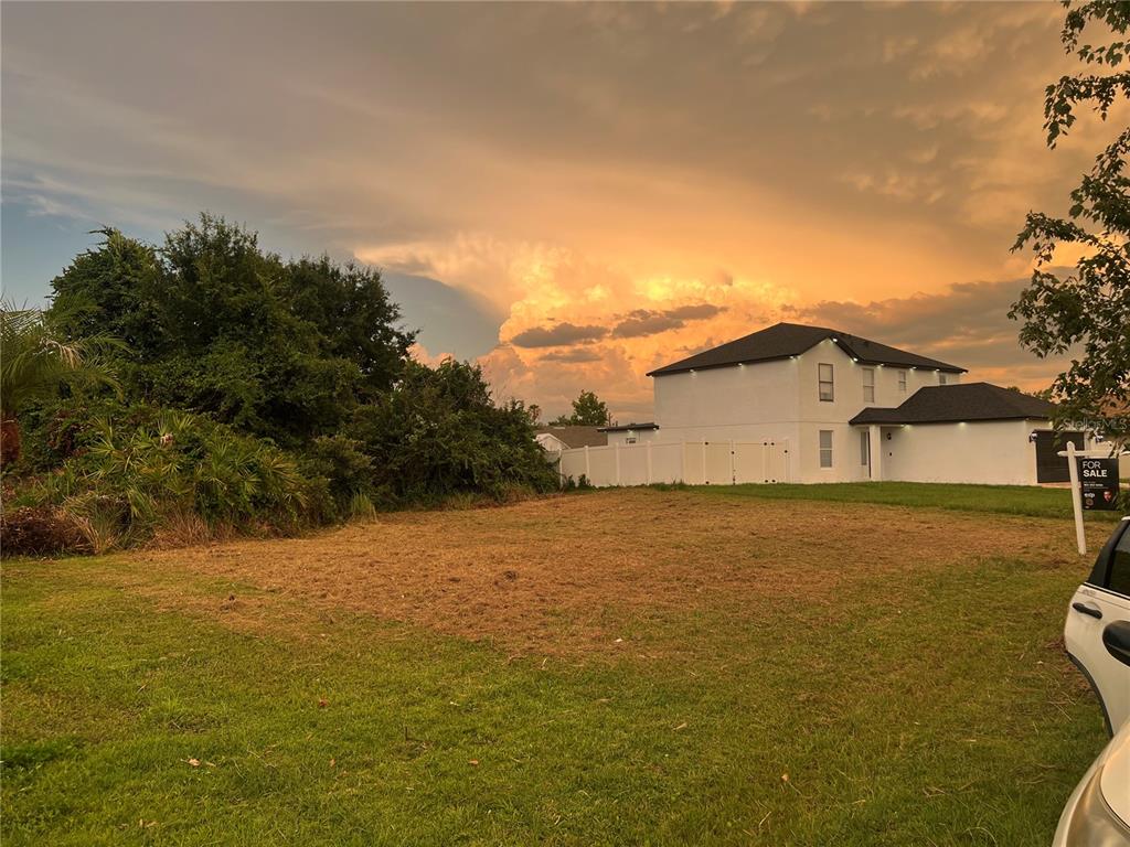 808 HALIFAX DRIVE