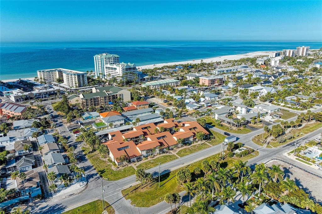 800 S BLVD OF THE PRESIDENTS UNIT 9