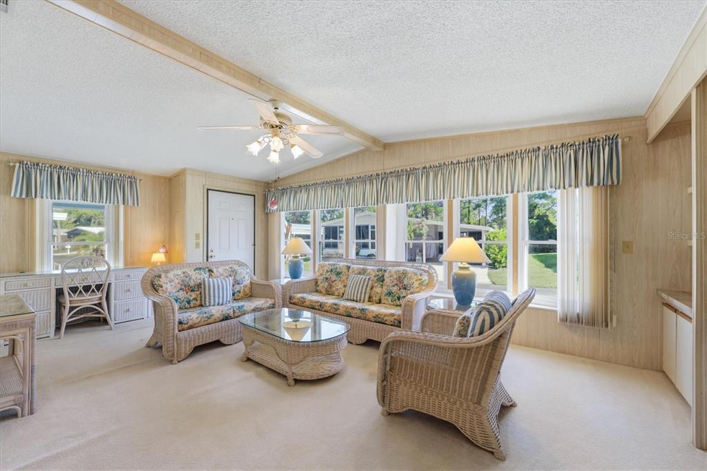 139 N FIJI CIRCLE, ENGLEWOOD, FL — photo 2 of 30