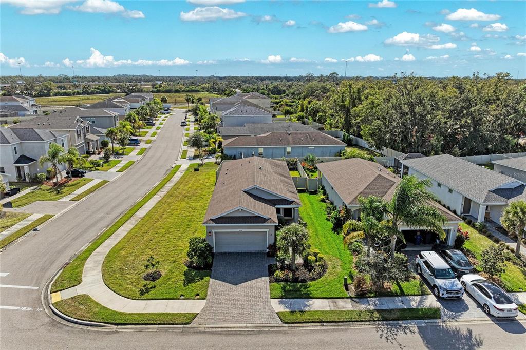 5635 LOS ROBLES COURT