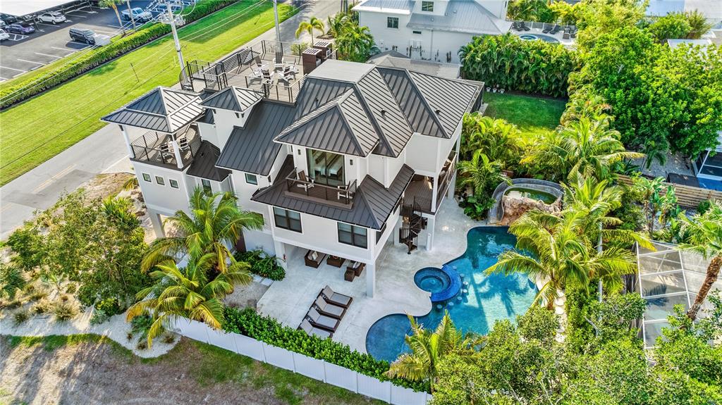 171 MCKINLEY DRIVE, SARASOTA, FL — photo 3 of 30