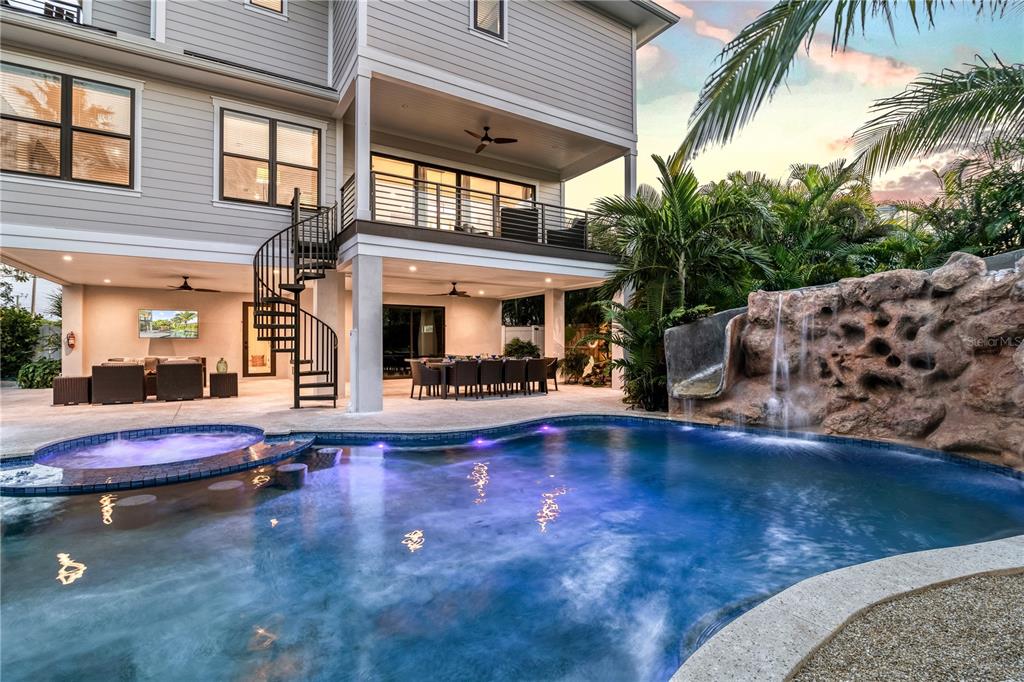 171 MCKINLEY DRIVE, SARASOTA, FL — photo 5 of 30