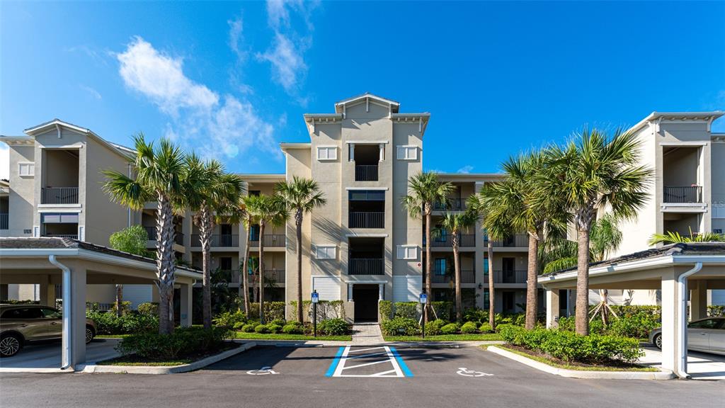 17626 GAWTHROP DRIVE UNIT 206