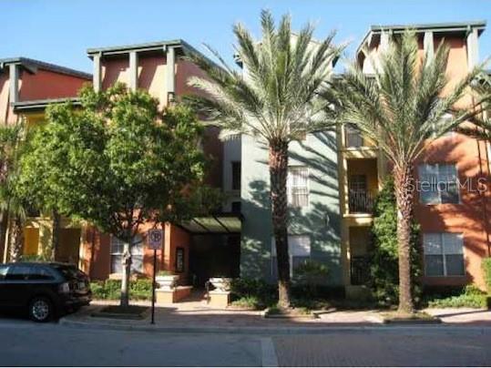 2402 W AZEELE STREET UNIT 426