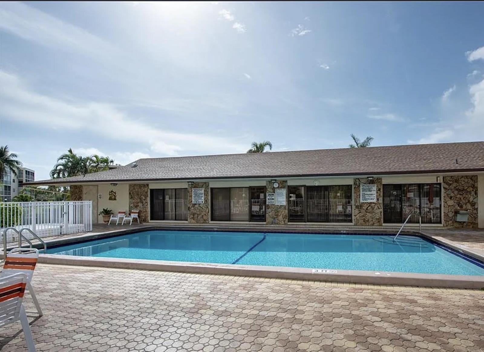 414 SE 10th Street # 107, Dania Beach FL 33004
