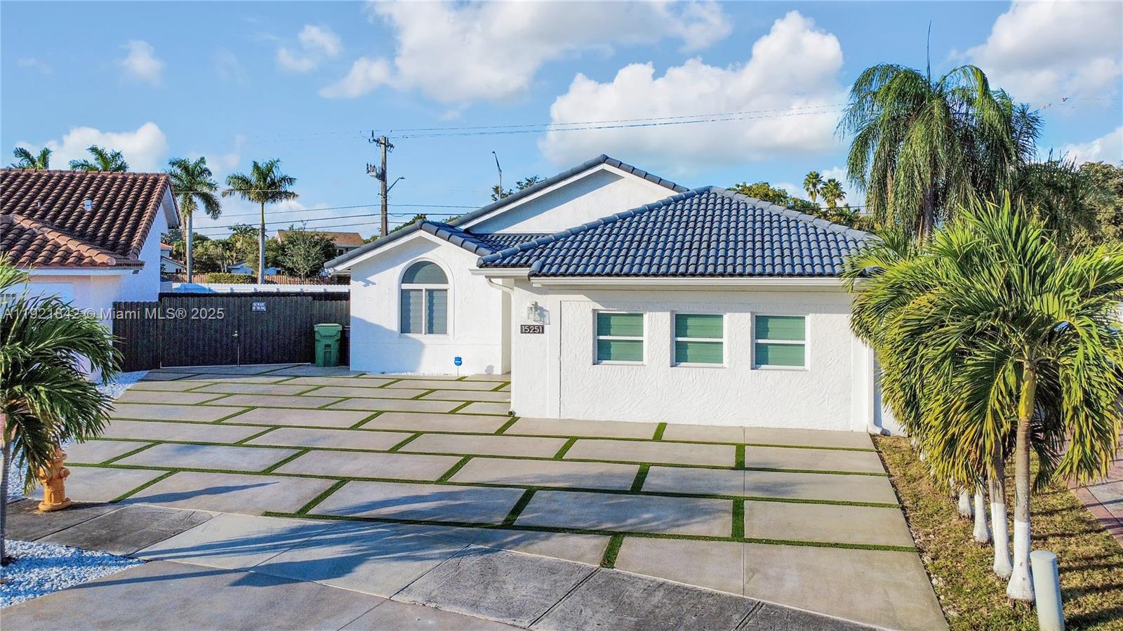 15251 SW 56th Terrace, Kendall FL 33193