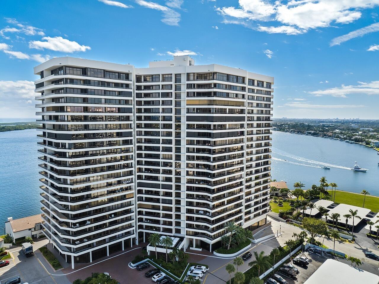 100 Lakeshore Drive # 252, North Palm Beach FL 33408