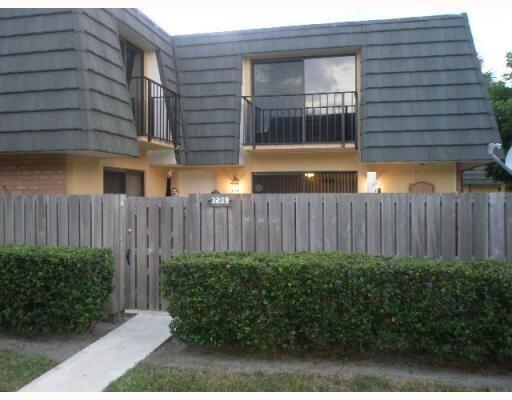 3209 32nd Way, West Palm Beach FL 33407