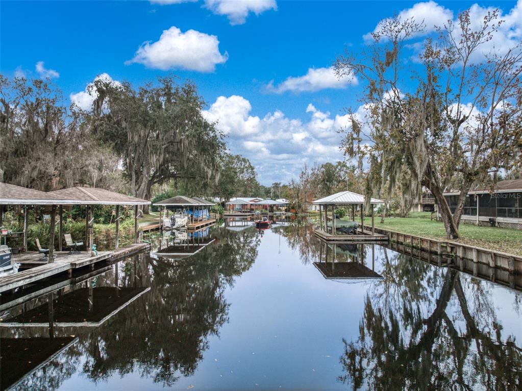 612 DRAGONFLY LANE, LORIDA, FL — photo 4 of 30