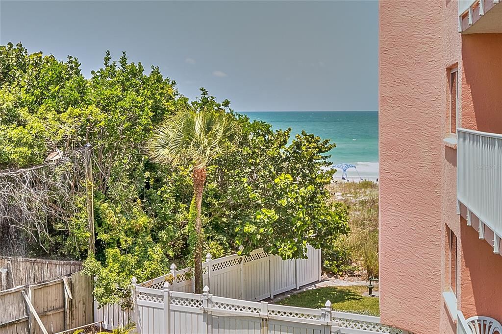 18400 GULF BOULEVARD UNIT 1206