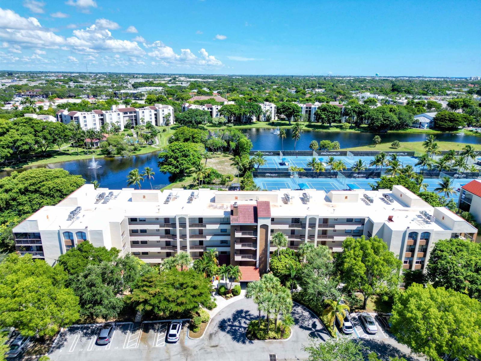955 Egret Circle # 402, Delray Beach FL 33444