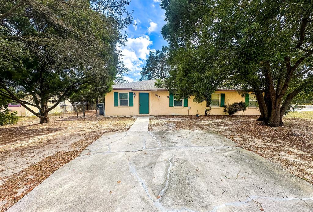 585 N SCENIC HIGHWAY UNIT 585