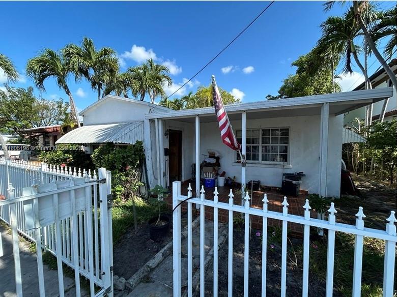 3155 SW 23rd Ter, Miami FL 33145