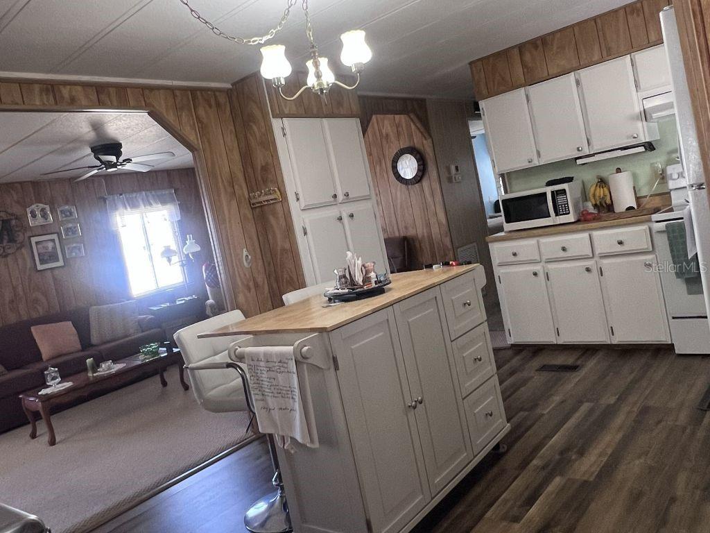 102 TROUT, PUNTA GORDA, FL — photo 5 of 25