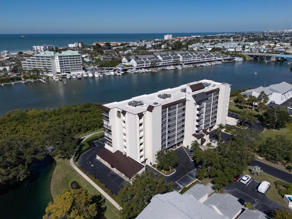 11730 SHIPWATCH DRIVE UNIT 402, LARGO, FL — photo 4 of 30