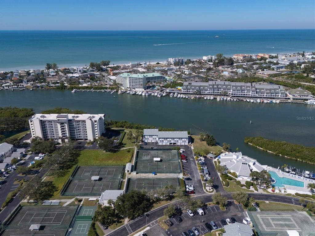 11730 SHIPWATCH DRIVE UNIT 402, LARGO, FL — photo 5 of 30