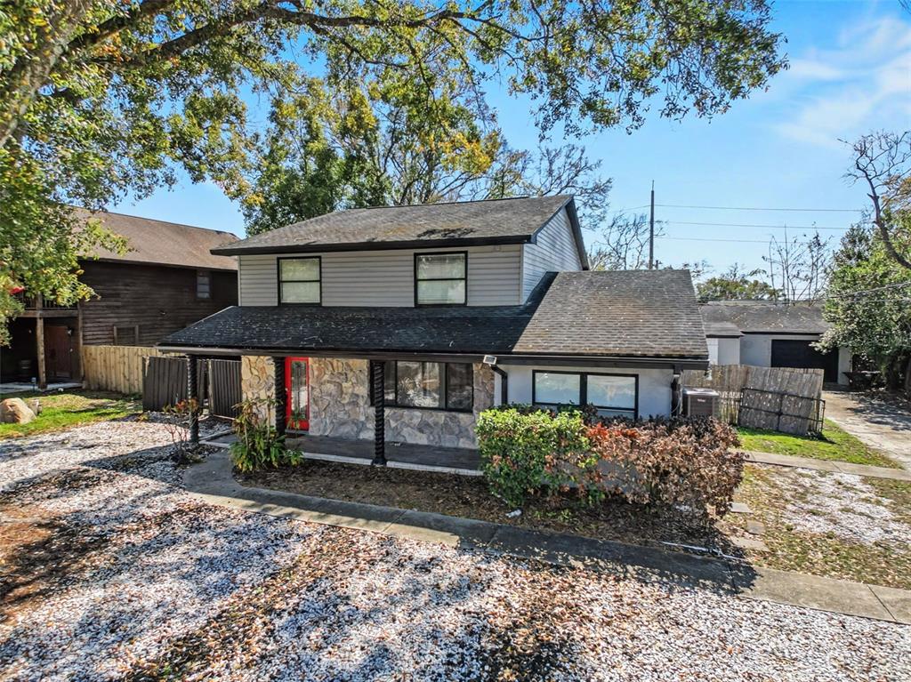 2206 HOWARD LANE