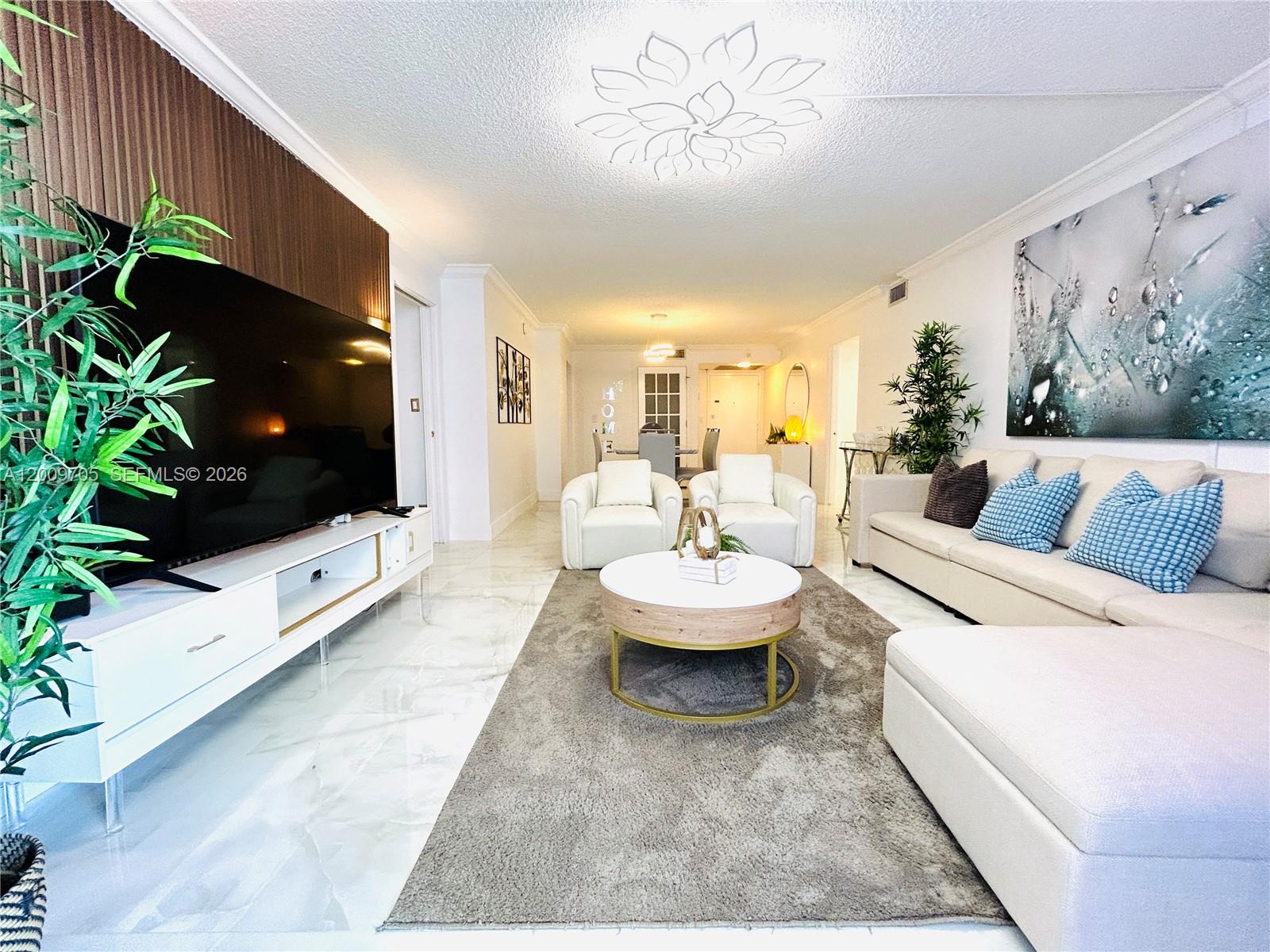 6039 Collins Ave # 1507, Miami Beach FL 33140