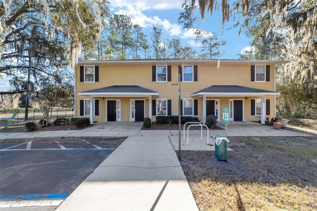 2915 SW 35TH PLACE UNIT 102