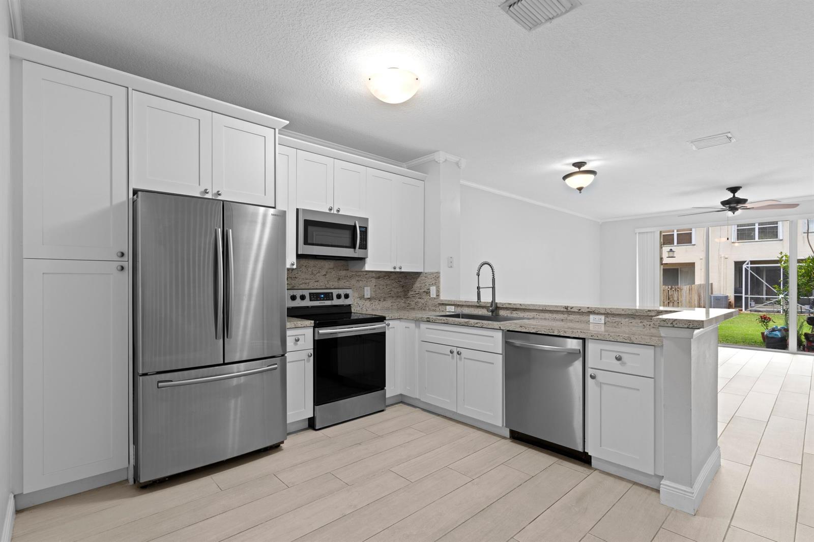 9736 Porta Leona Lane, Boynton Beach FL 33472