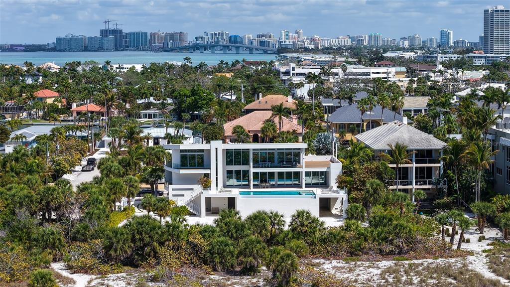 160 WHITTIER DRIVE, SARASOTA, FL — photo 4 of 30
