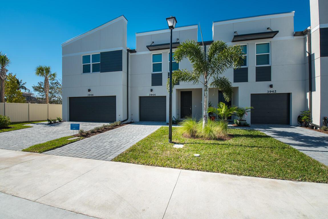 3944 SE Caladium Court, Stuart FL 34997