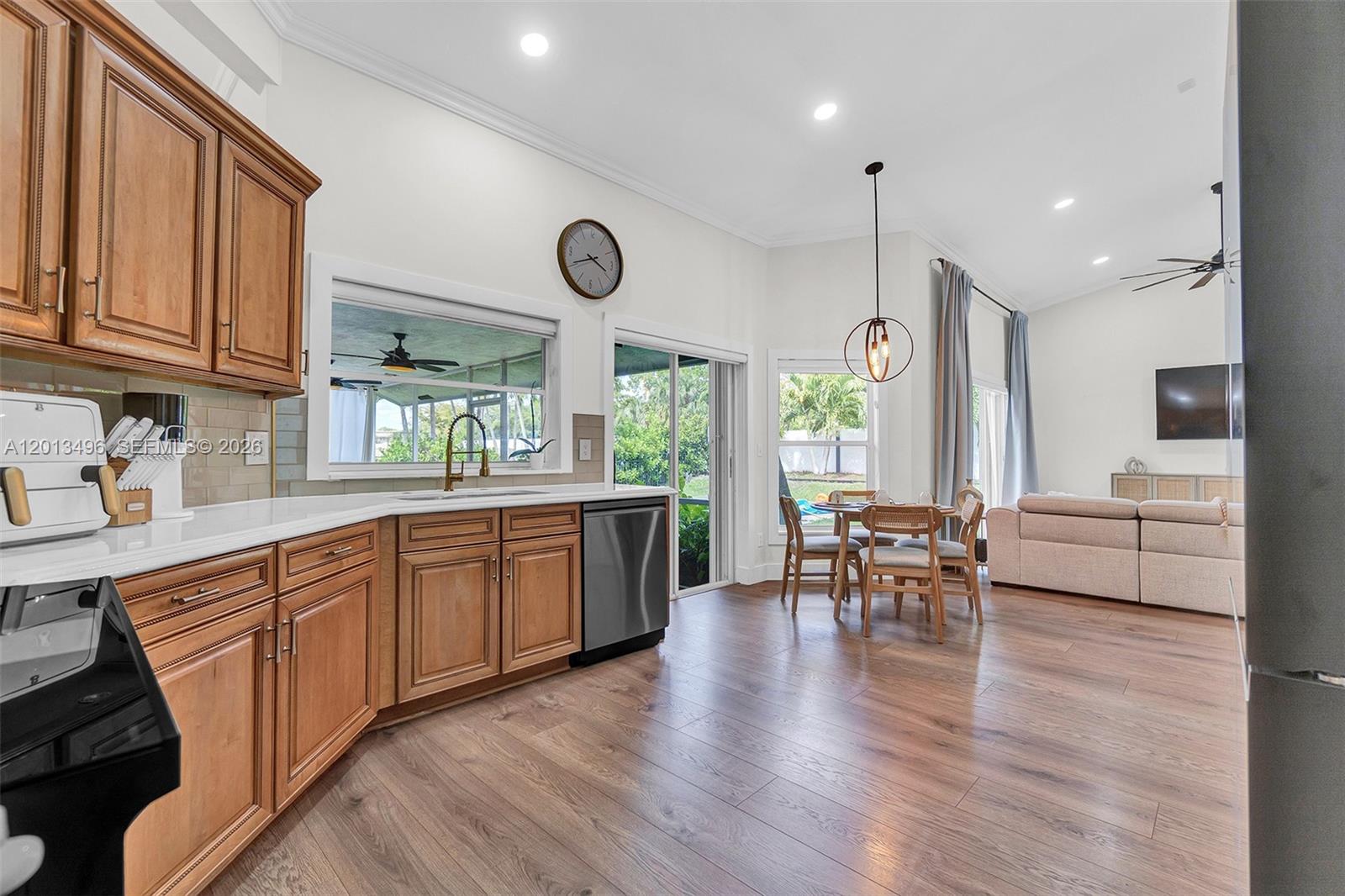 4133 NW 81st Ter, Coral Springs FL 33065