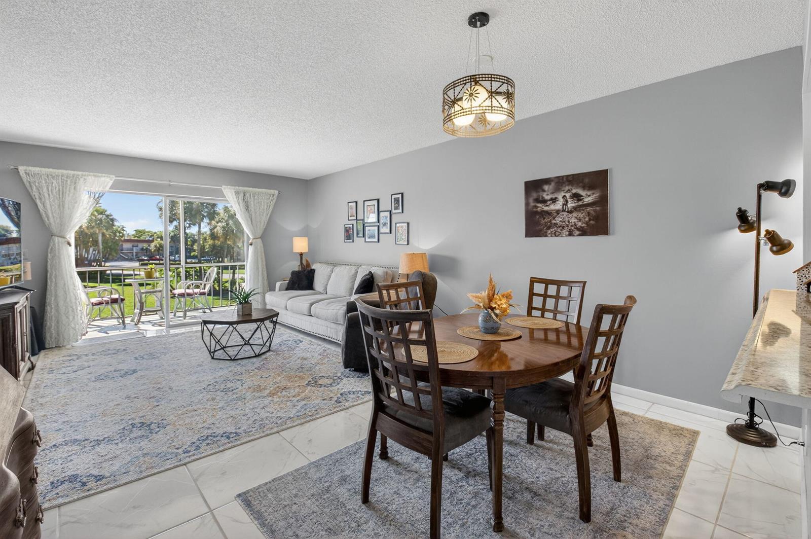 33 Abbey Lane # 207, Delray Beach FL 33446
