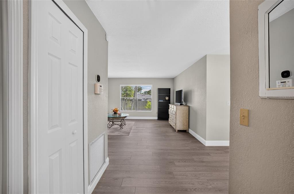 2495 E TIPTON DRIVE, DELTONA, FL — photo 5 of 30
